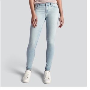 Comfy Stretch skinny jeans. 32 waist. Light blue